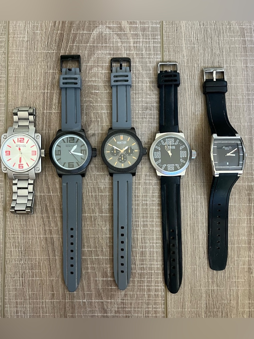 Lot of 8 Men’s Watches